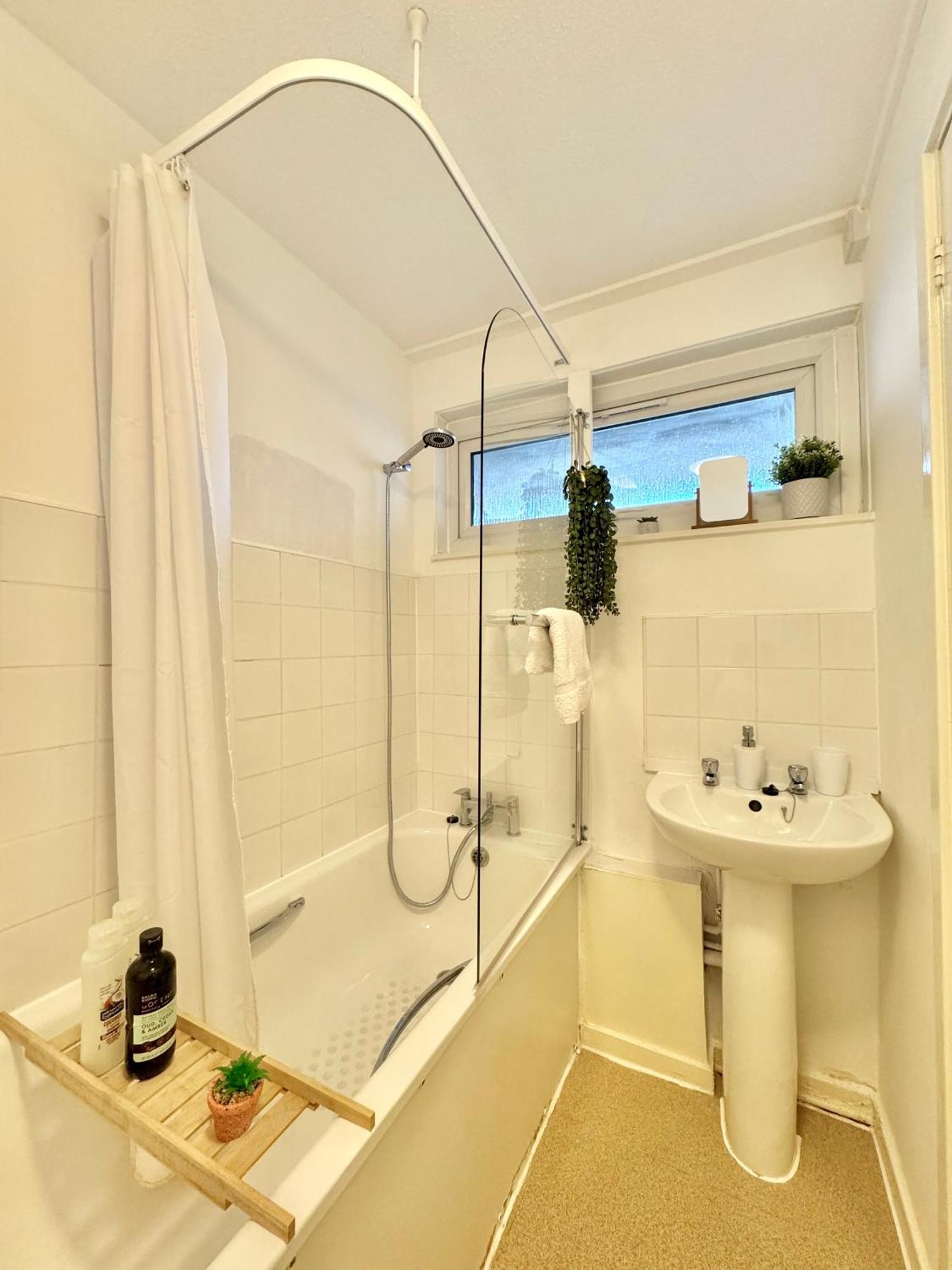 Stunning Apartment, Sleeps 4, Central London, 1 Bedroom, Zone 1, Kennington - Open For Business Stays, Long Stays And Families Relocating Exteriér fotografie